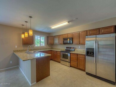 004_Kitchen.jpg