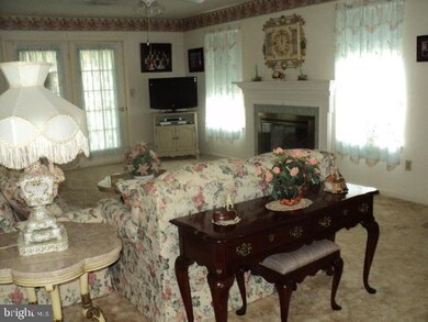 201 Barrington Ct, Palmyra, PA 17078 - photo 5