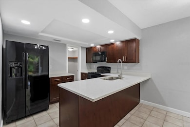 1125 Longfellow Way unit 125B, Sarasota, FL 34243 - photo 7