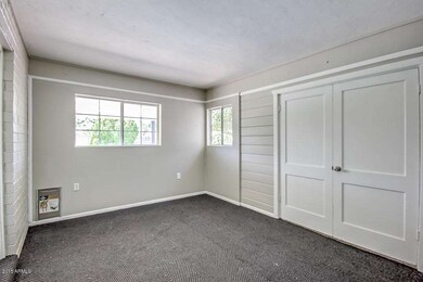 Huge Mud Room / Utility Room