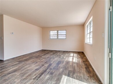 5700 NW 65th St, Warr Acres, OK 73132 - photo 7