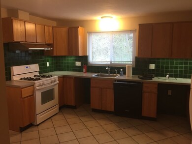 752 Boylston St unit 2, Chestnut Hill, MA 02467 - photo 4