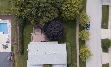 6710 Wedgewood Ln, Willowbrook, IL 60527 - photo 4