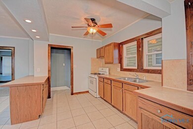 4102 Mayfield Dr, Toledo, OH 43612 - photo 7