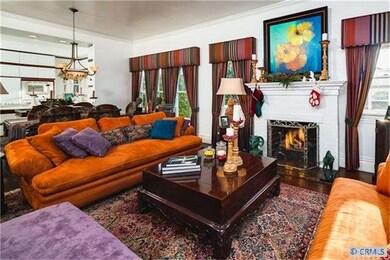 Cozy Fireplace in Living Room