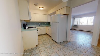 184 Corona Ave, Staten Island, NY 10306 - photo 7