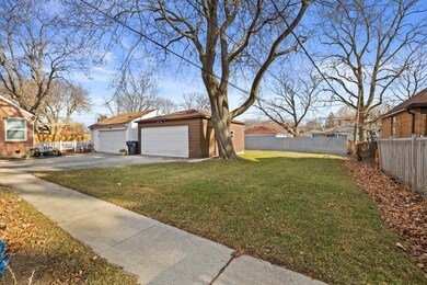 603 N Elmwood Ave, Waukegan, IL 60085 - photo 5