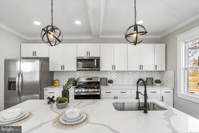 2312 Cloville Ave, Baltimore, MD 21214 - photo 4