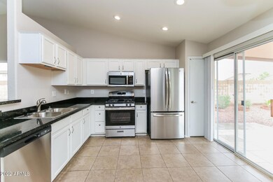 006-photo-kitchen-9482004
