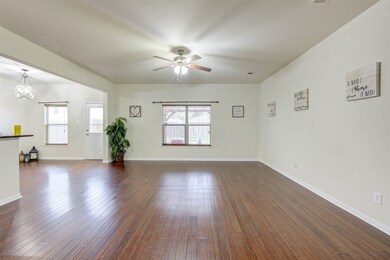 12135 Clara Ln, Pinehurst, TX 77362 - photo 5