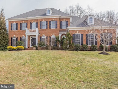 6694 Valley Brook Dr, Falls Church, VA 22044 - photo 2