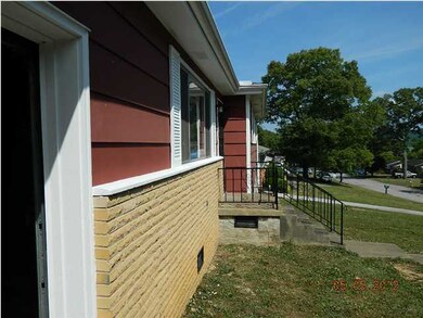 1401 Cloverdale Cir, Hixson, TN 37343 - photo 2