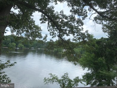 6220 Lakeview Dr, Falls Church, VA 22041 - photo 3