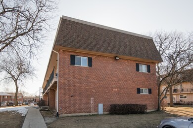 2312 Algonquin Rd unit 10, Rolling Meadows, IL 60008 - photo 5