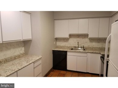 20826 Valley Forge Cir, King of Prussia, PA 19406 - photo 6