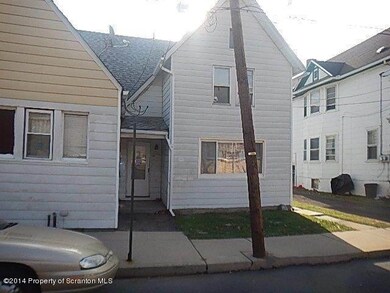 127 Susquehanna Ave, Olyphant, PA 18447 - photo 2