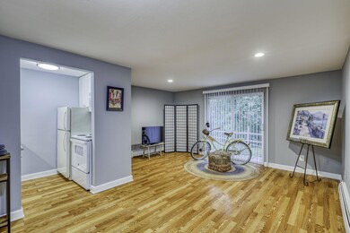 4-web-or-mls-31831 Grand River Ave-4