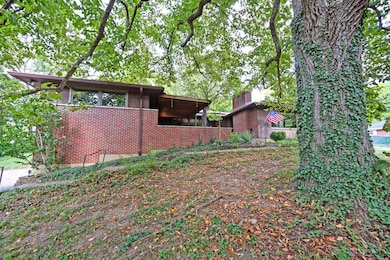 7714 Forest Rd, Cincinnati, OH 45255 - photo 4