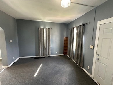 803 N St SW, Cedar Rapids, IA 52404 - photo 5