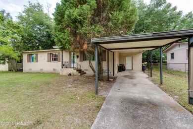 7020 Knotts Dr, Jacksonville, FL 32210 - photo 4