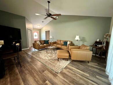 355126138_10226982553846969_427064624813