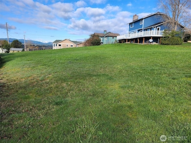 3023 Pawnee Dr, Bremerton, WA 98310 - photo 3