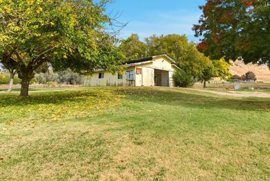 32272 Avenue 176 B&c, Springville, CA 93265 - photo 4