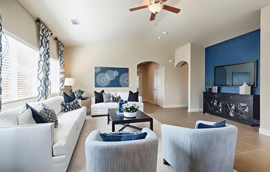 1119 Obsidian Ave unit 8, Lemoore, CA 93245 - photo 4