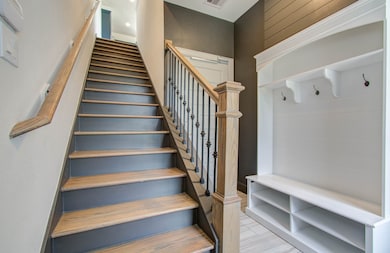 2812 Grand Fountains Dr unit I, Houston, TX 77054 - photo 6