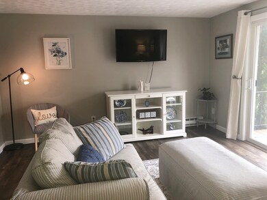 50 Elmwood St unit 4, South Grafton, MA 01560 - photo 3