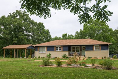 735 Narrows Rd, Shelbyville, TN 37160 - photo 2