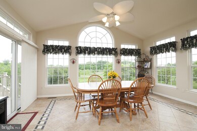 659 Tanglewood Dr, Sykesville, MD 21784 - photo 6