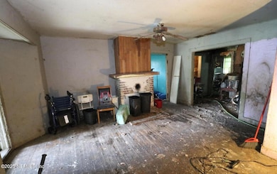 3420 S Palm Ave, Palatka, FL 32177 - photo 5