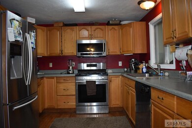 Kitchen newer appliances