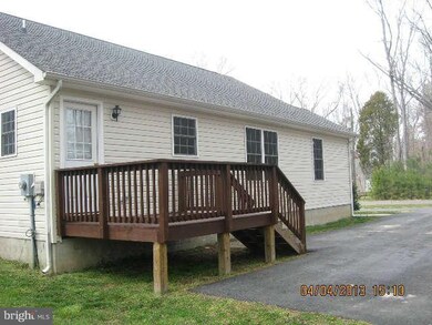 159 Fort King Dr, Colonial Beach, VA 22443 - photo 2