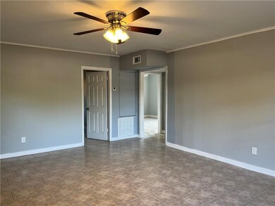 1020 Brockenbraugh Ct unit B, Metairie, LA 70005 - photo 3