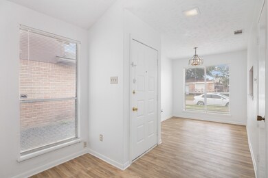 7806 Winehill Ln, Houston, TX 77040 - photo 4