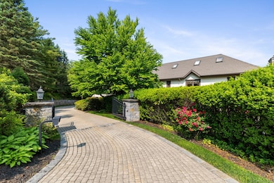 9 Cobtail Way, Simsbury, CT 06070 - photo 3