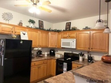 309 N Ridge Estate, Troy, NY 12182 - photo 4