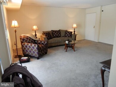 0 Hampton Crossing Condiminiums unit E 1002569375, Southampton, PA 18966 - photo 5