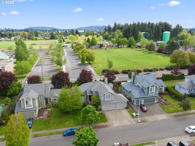 1784 SW Northstar Loop, Troutdale, OR 97060 - photo 2