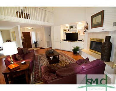 Den/Family/Great Room. HARDWOOD FLOORS INSTALLED J