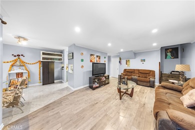 121 Sinclair Ave unit 225, Glendale, CA 91206 - photo 2