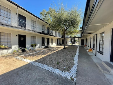 View of home's community