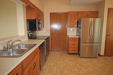 Large Kitchen with Dinette