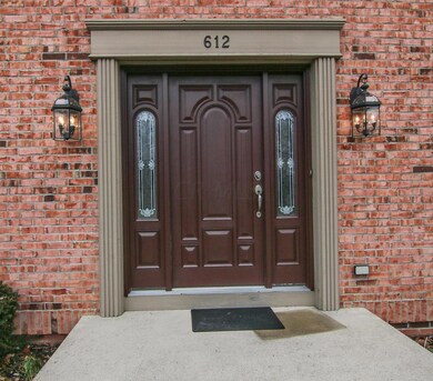 612 Timberview Dr, Marysville, OH 43040 - photo 2