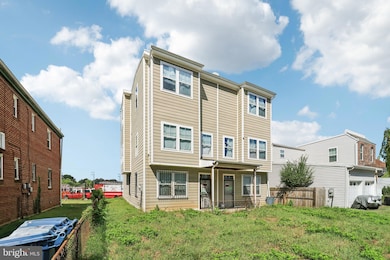 1058 44th St NE, Washington, DC 20019 - photo 2