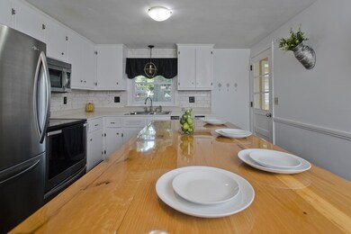 2 Avon St, Enfield, CT 06082 - photo 7