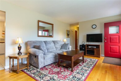 45 Central St, Essex Junction, VT 05452 - photo 5