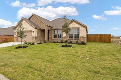 1906 Echo Lake Ct, Cleburne, TX 76033 - photo 3
